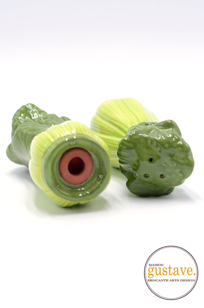 Thumbnail: Salière et poivrière en forme de céleri