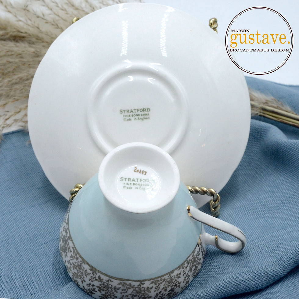 Thumbnail: Tasse Stratford en fine porcelaine