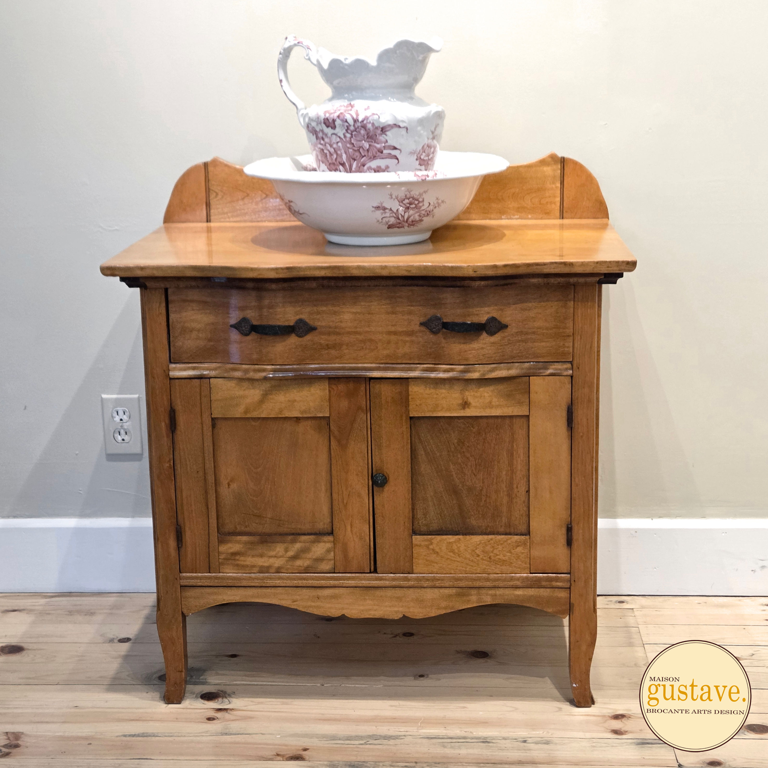 Meuble de rangement en bois