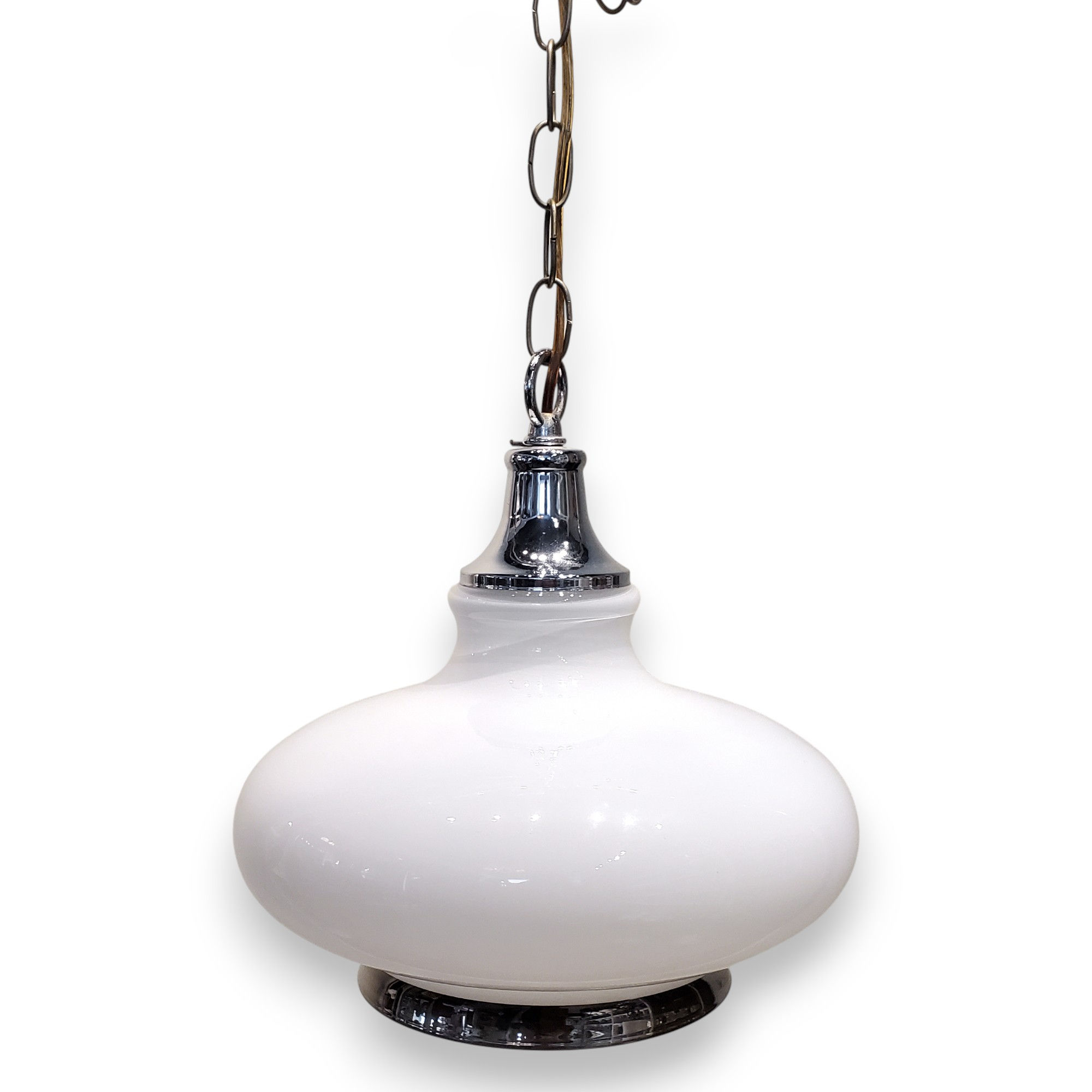 Luminaire suspendu en verre opalin