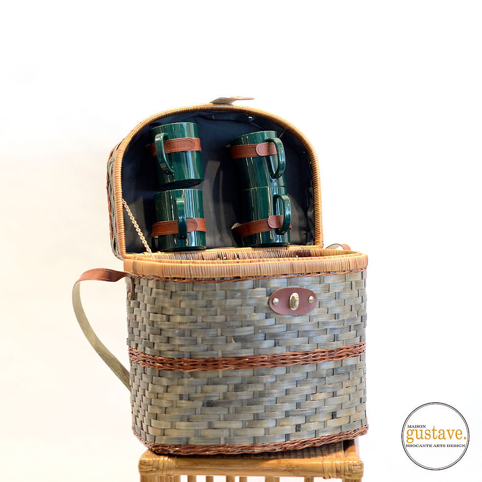 Miniature : Panier de pique-nique avec vaisselle pour 4