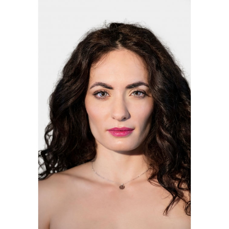 Thumbnail: model wearing Adore Giorno Gray daily colored contact lenses