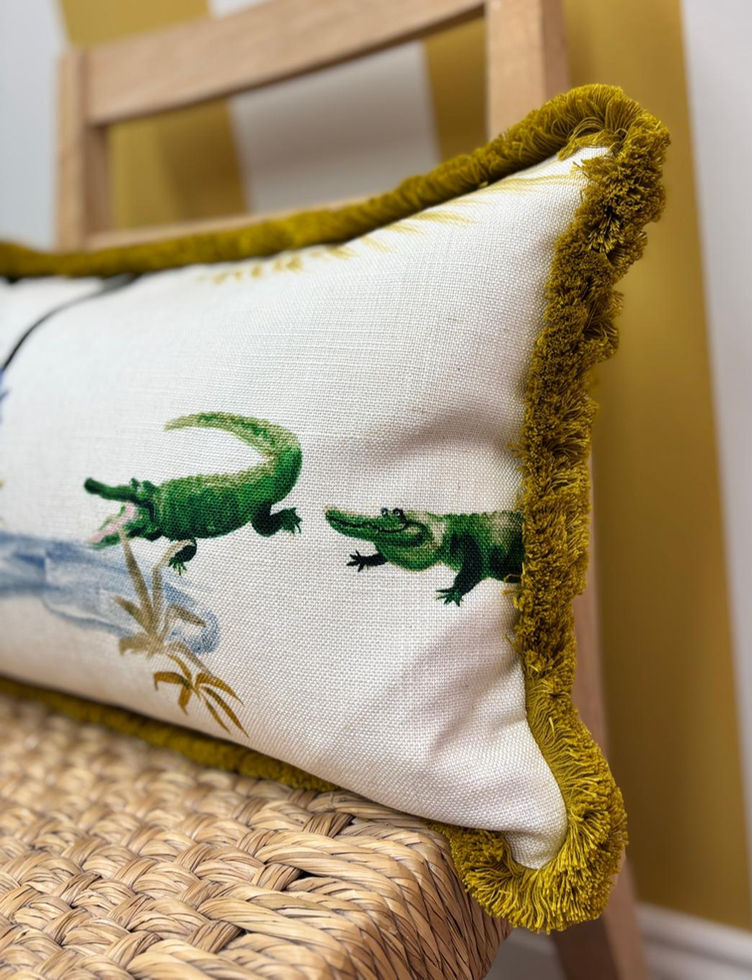 Andrew Martin Noah Cushion Multi