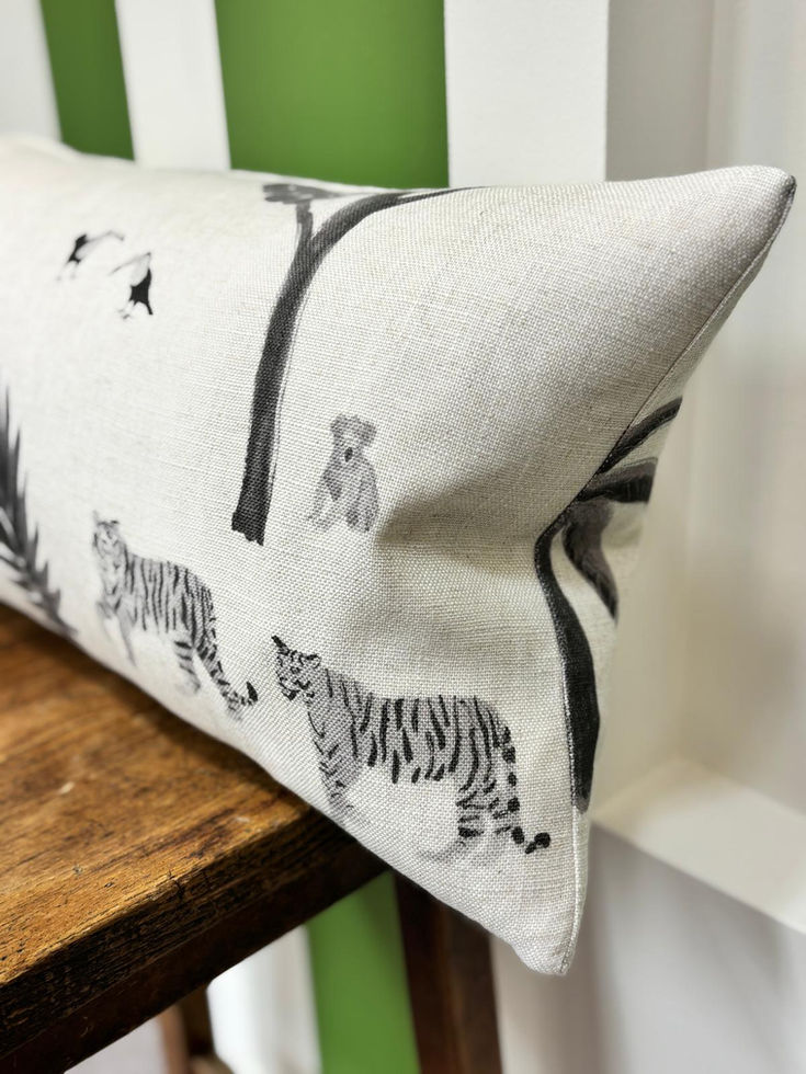 Andrew Martin Noah Cushion Cloud