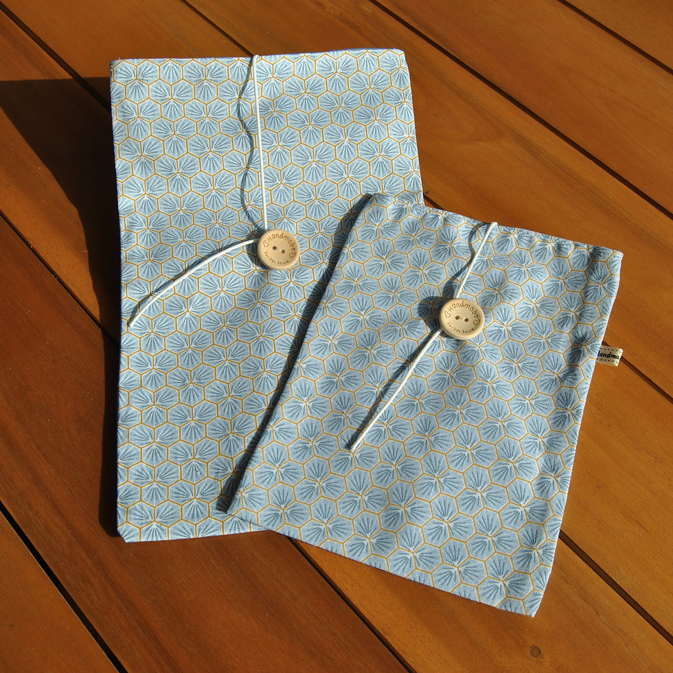 Pochette à livre | livre de poche ou broché | réutilisable | protection | détente | plaisir d'offrir