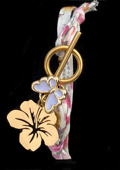 Bracelet Liberty en tissu avec fermoir emblématique d'une célèbre marque