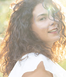 Kreatives Shooting im Westpark im München mit natürlichem Licht