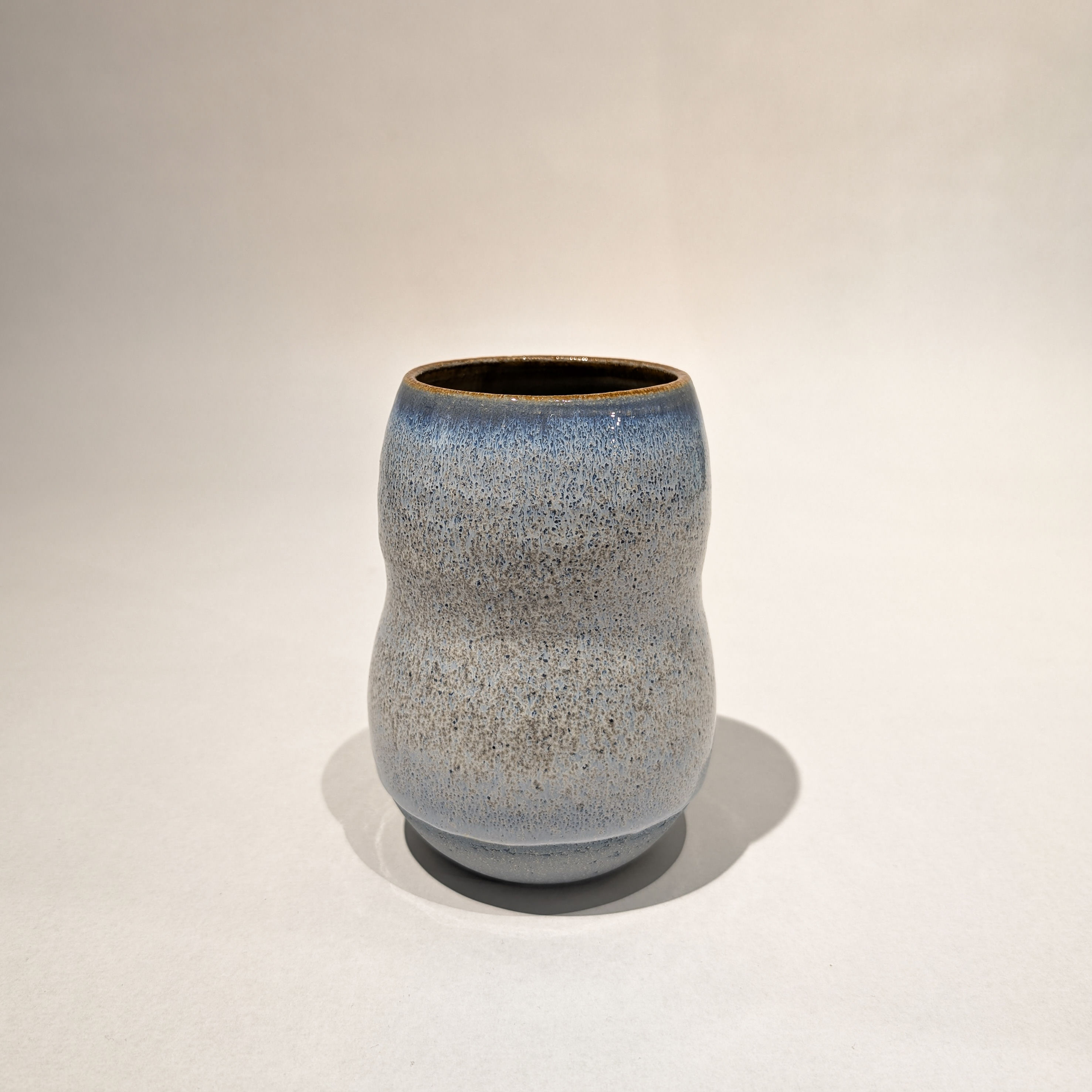 Medium vase 20 - Sissel Wathne