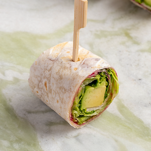 Mini Avocado Beetroot Roll