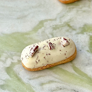 Mini Pecan Éclair