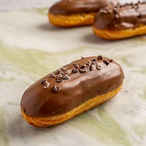 Mini Chocolate Éclair