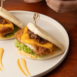 Crispy Chicken Bao