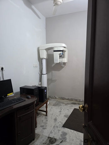 Dental X-ray machine in a modern dental clinic in Udaipur
