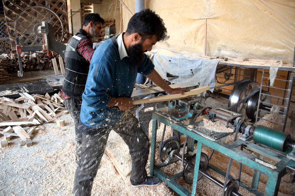 Finer shaping of cricket bats.