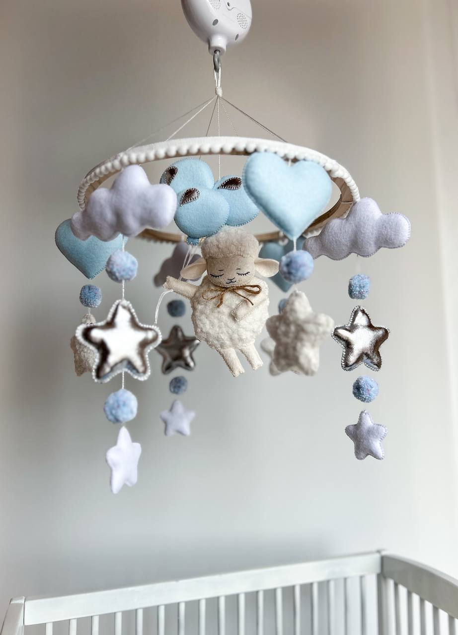 Miniatura: Giostrina con dolce Pecorina sulle nuvole