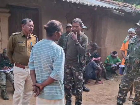 CHAKRADHARPUR: पीएलएफआई एरिया कमांडर सहित चार-पांच अज्ञात उग्रवादियों पर मामला दर्ज