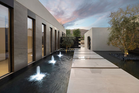 05-BigHorn-Palm-Desert-modern-design-home-entry-pond-feature.jpg