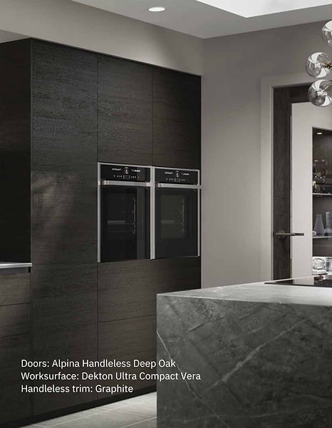 Duory, Alpiina Handles, Deep Oak, Worktop: Dekton Ultra Compact Vera
