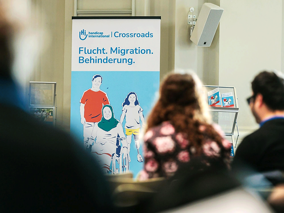 Harald Oehlerking RollUp Illustrationen für Handicap International Crossroads