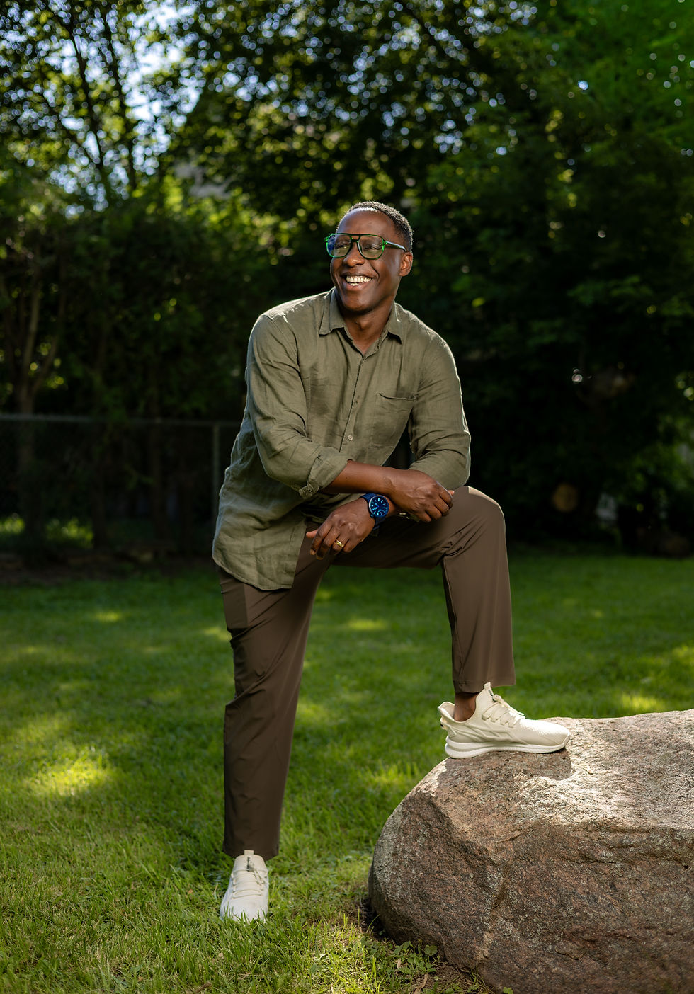 daniel-lewis-canadian-keynote-speaker-human-connection