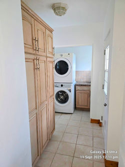 SMI013 laundry & mud room