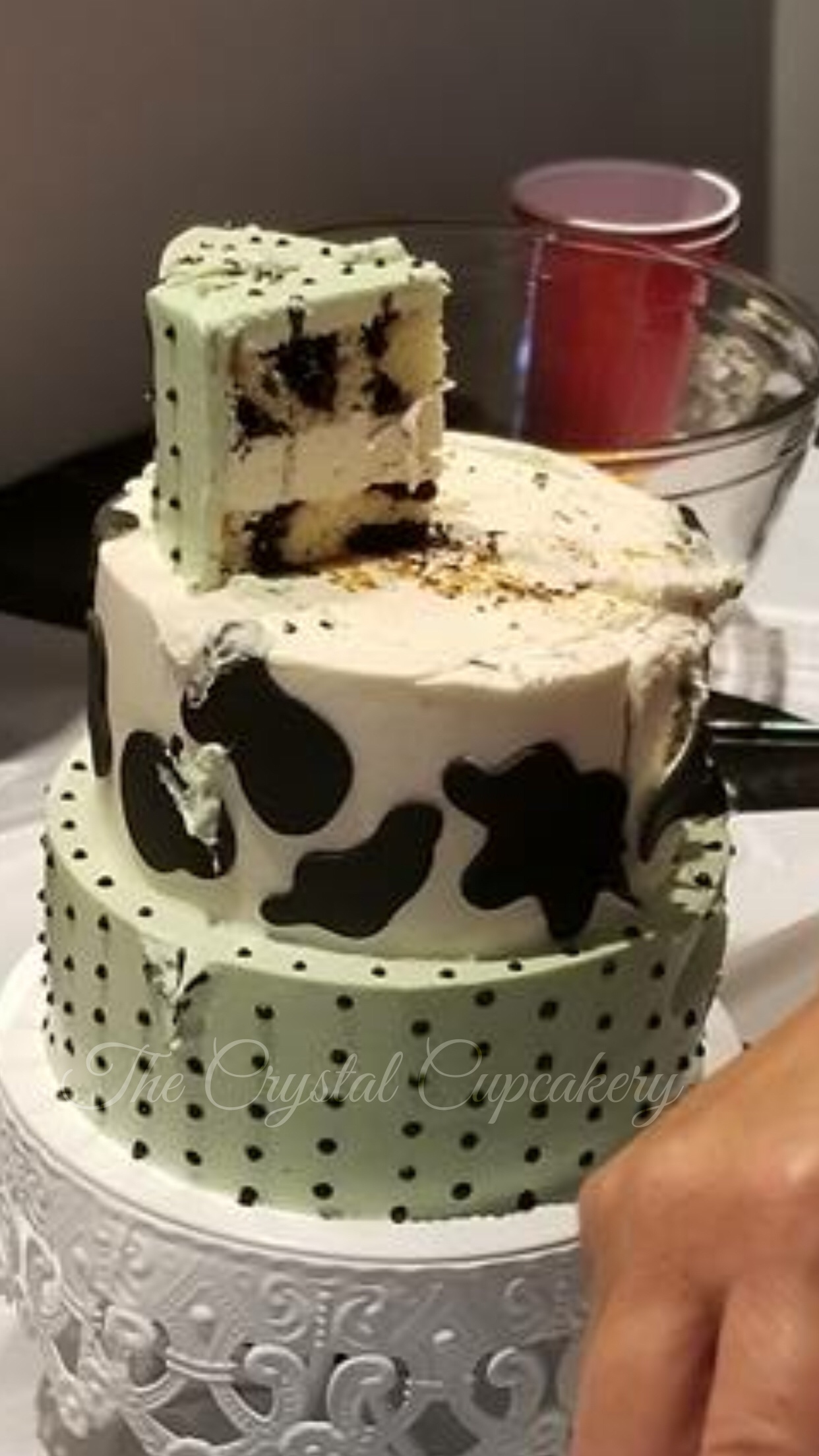 Marbled cow spot cake inside!