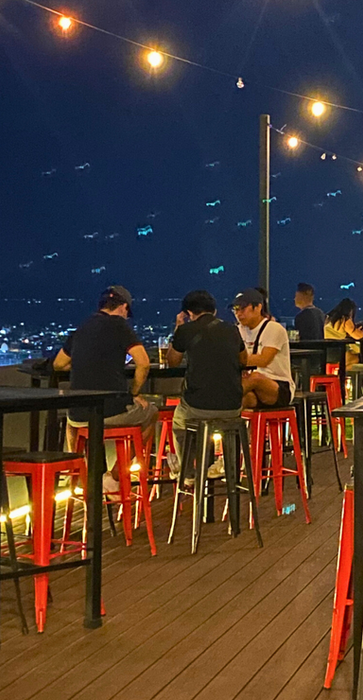 O2 Rooftop Bar BGC