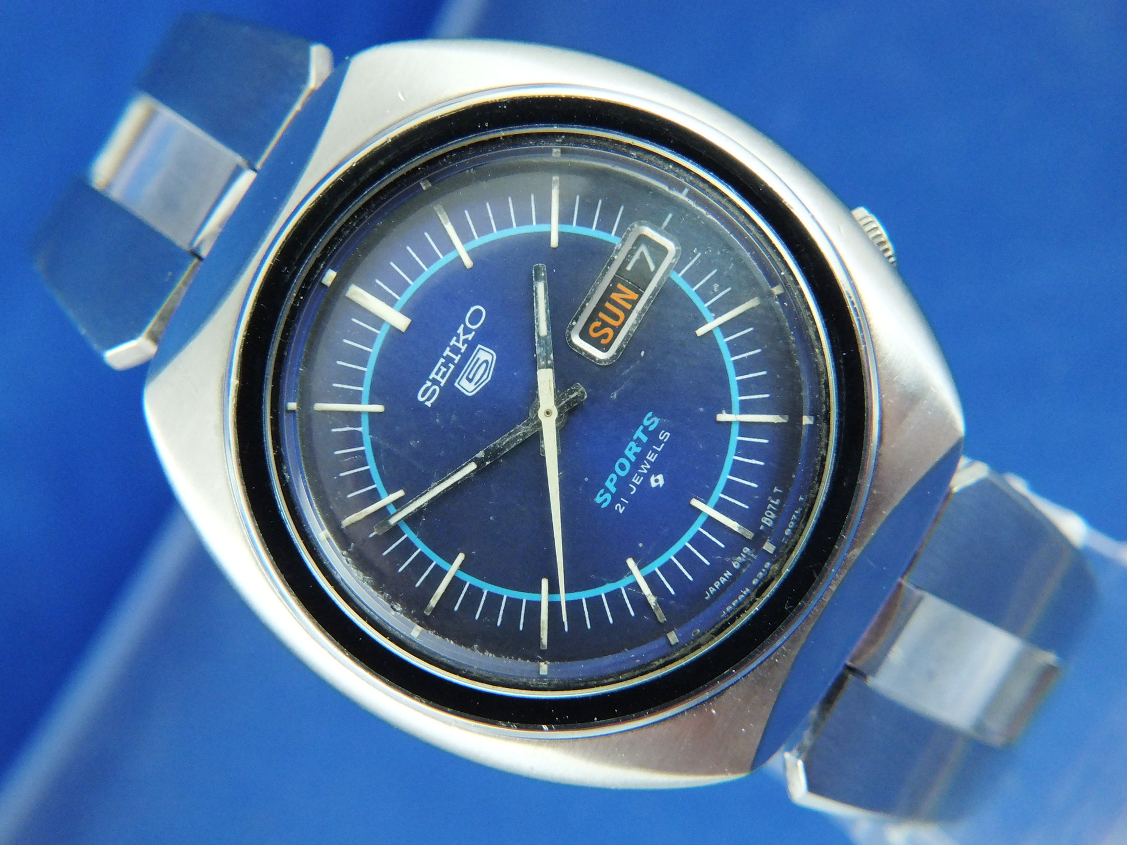 Seiko 5 Sport 70m 6319 8070 Water Proof Automatic Watch Circa 1977