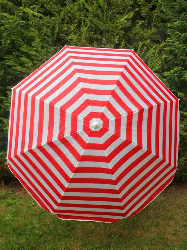 Küçük resim: 200cm Kırmızı Beyaz Plaj Şemsiyesi