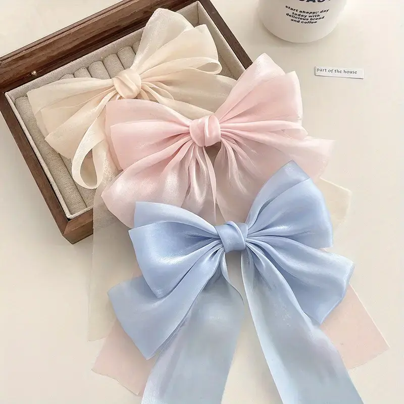 Thumbnail: Dreamy Mesh Bows