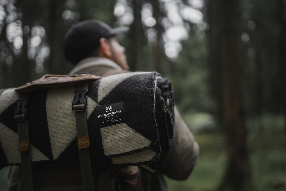 Thumbnail: Nevado Blanket - Natural / Black