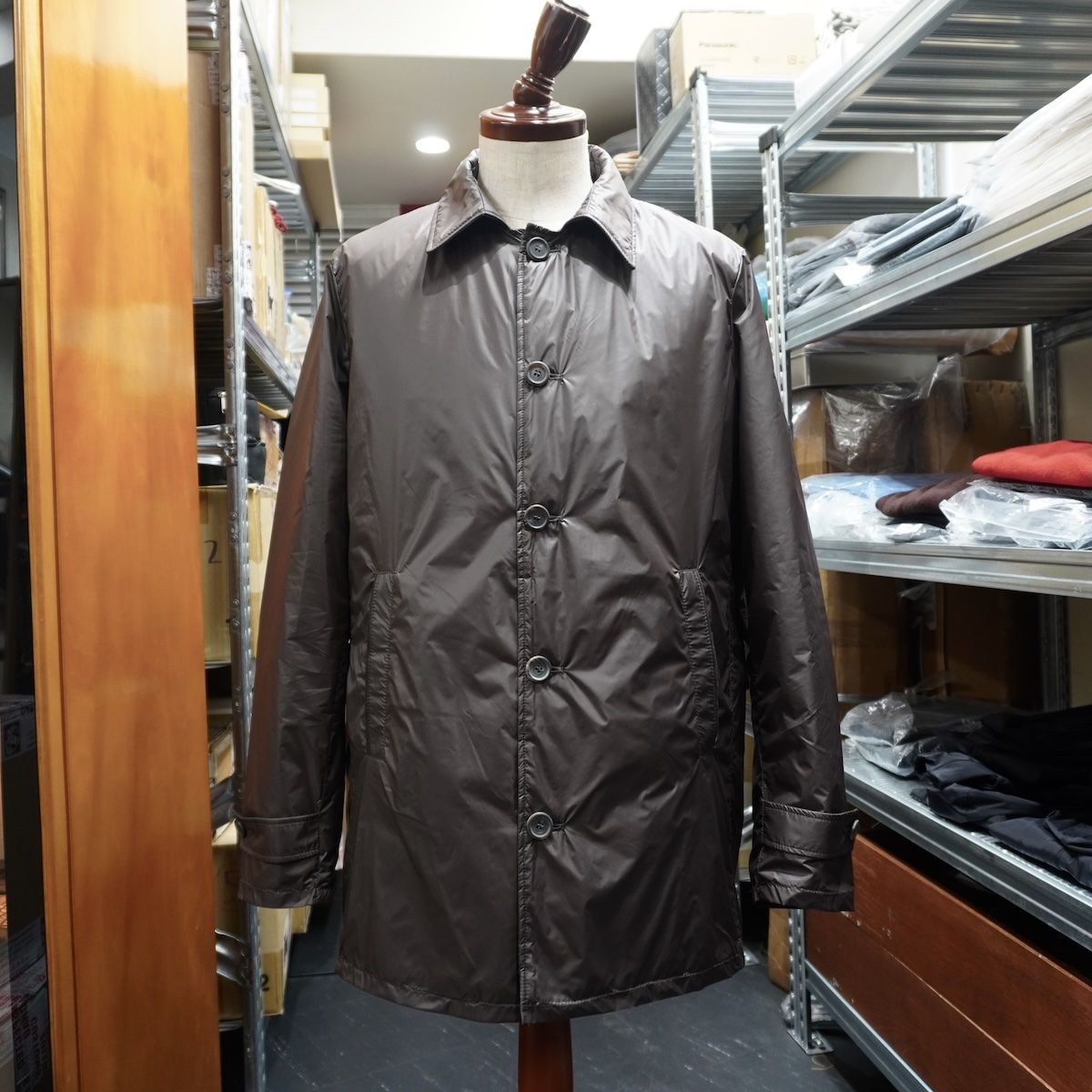 MB37 最高級ナイロン製ショートコート