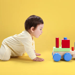 Today.com - When do babies crawl? Pediatricians answer all your baby crawling questions