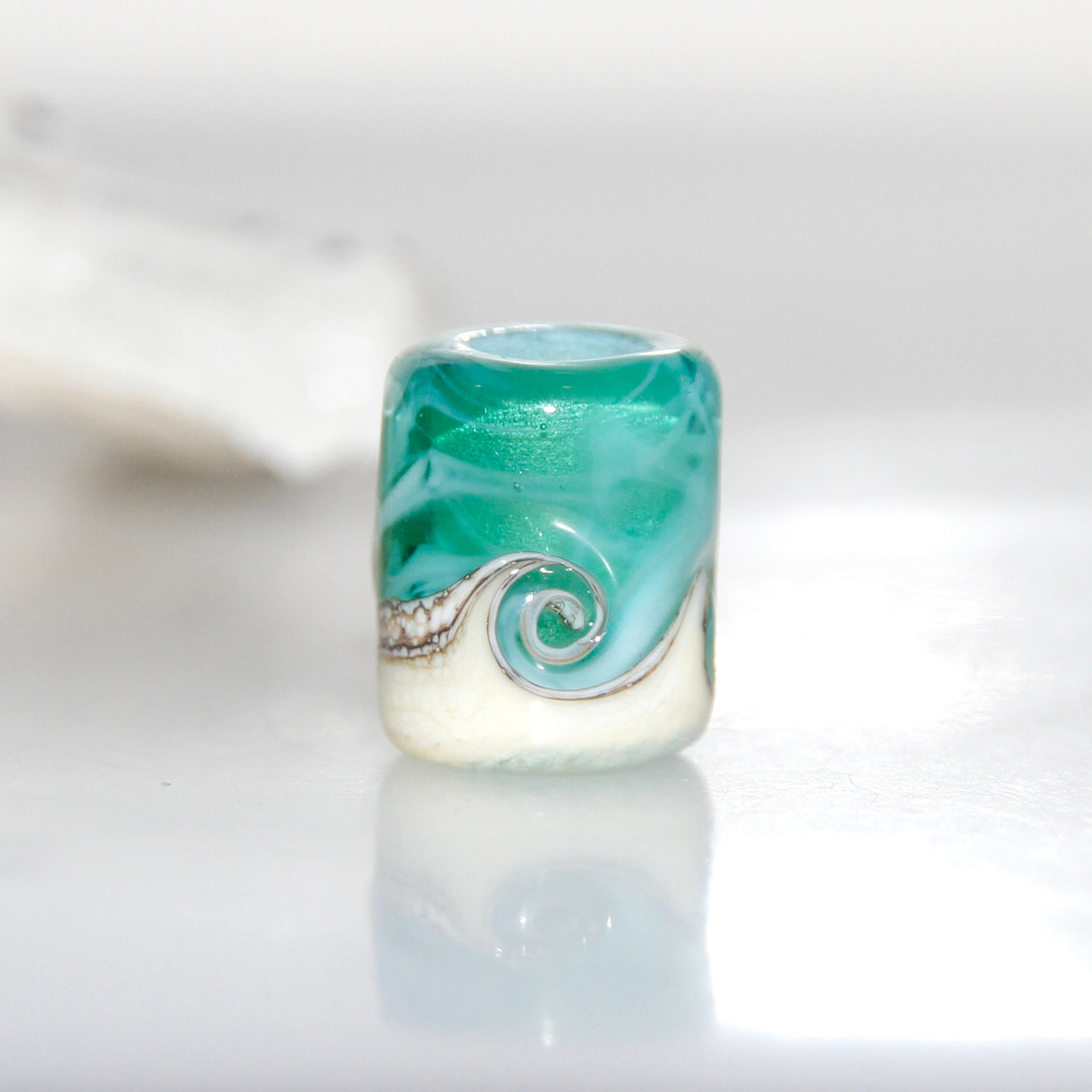 wave dread bead