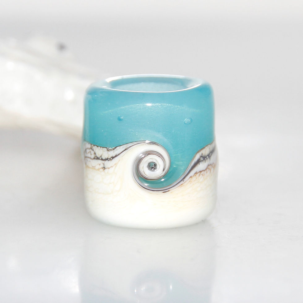 Thumbnail: glass dread beads
