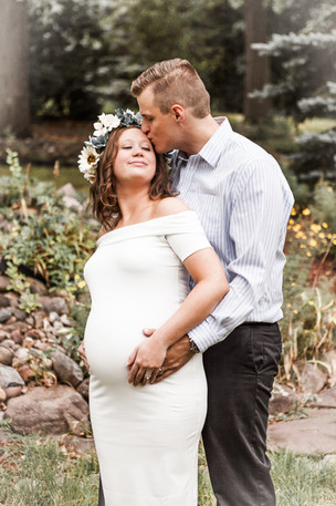 Tina Parsadanov CT Portrait Maternity Pregnancy Photographer