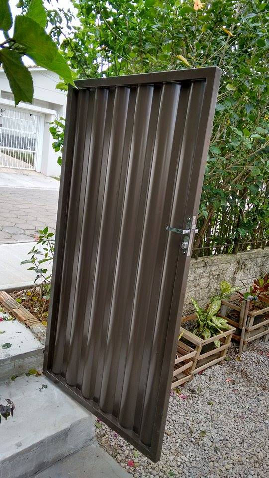 portao lambri com fechadura