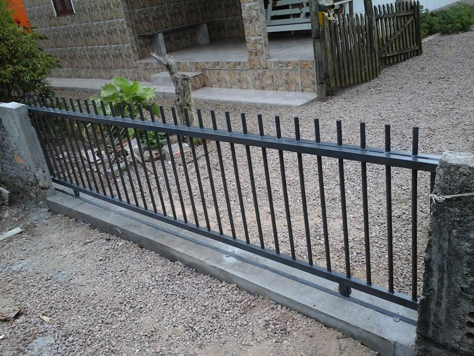 portão deslizante gradeado