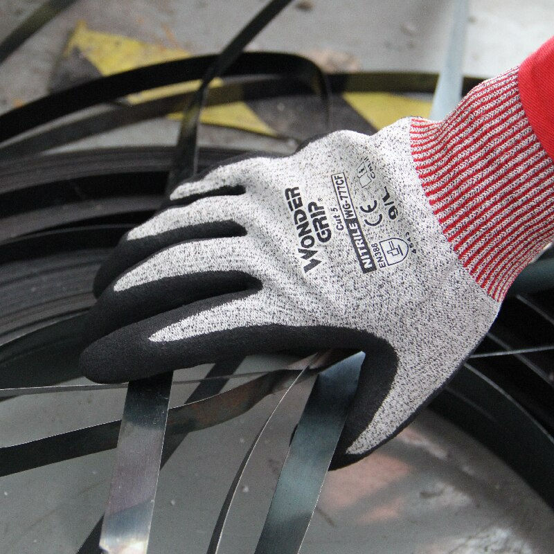 Thumbnail: Anti Cut Work Glove ANSI A4 Resistant Proof