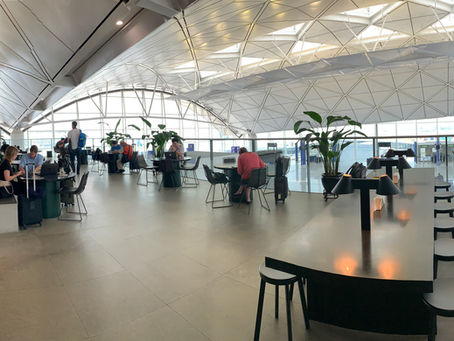 Cathay Pacific Business Lounge (The Deck) in Hong Kong