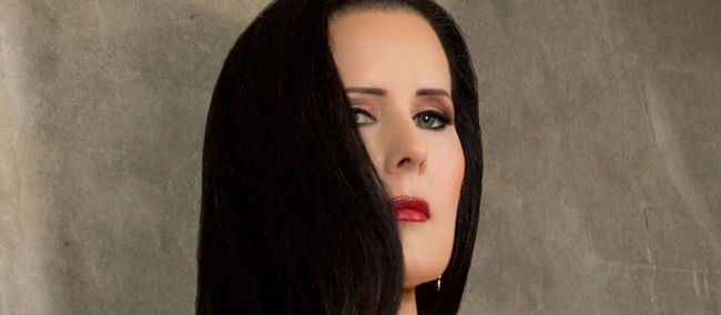 How to Behave in the Presence of a ProDomme 