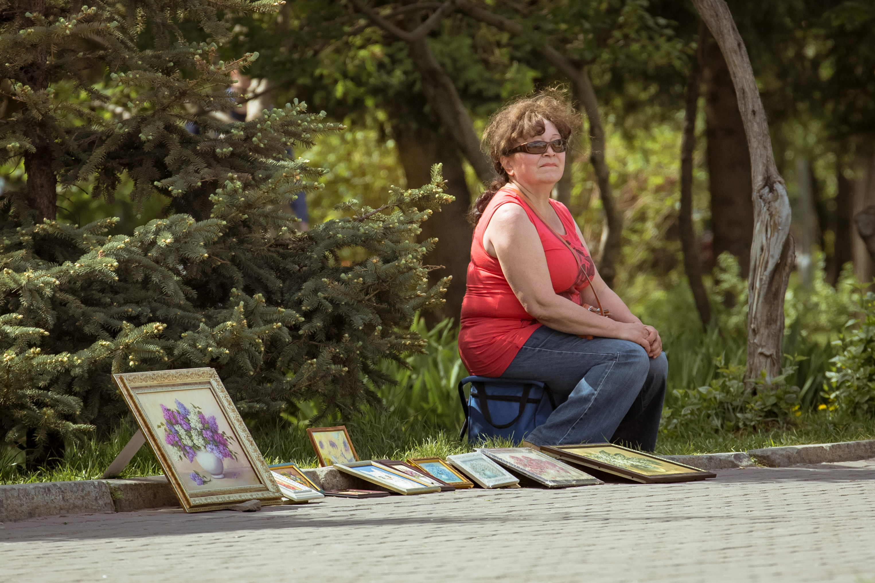 случайные люди читать. случайные снимки людей. случайные люди читать. человек с книгой в руках. случайные люди читать.