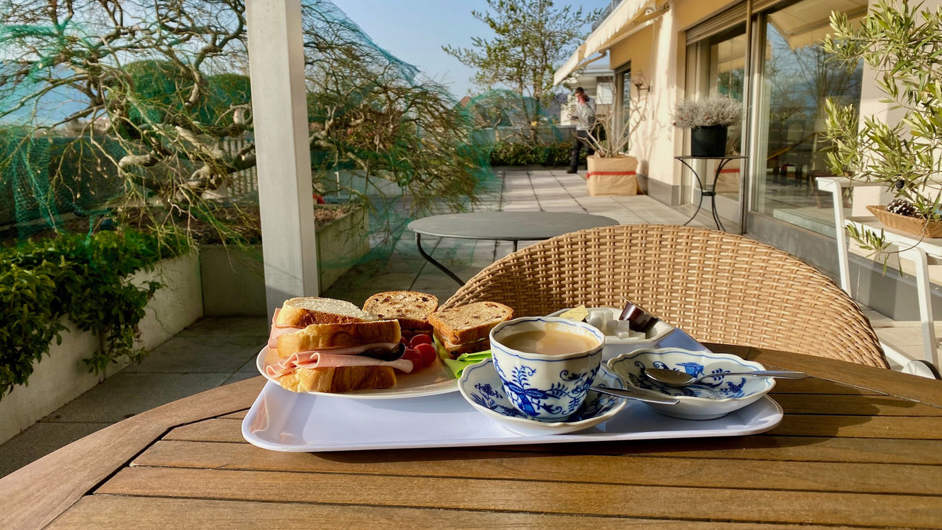 2_terrasse_frühstück.jpeg