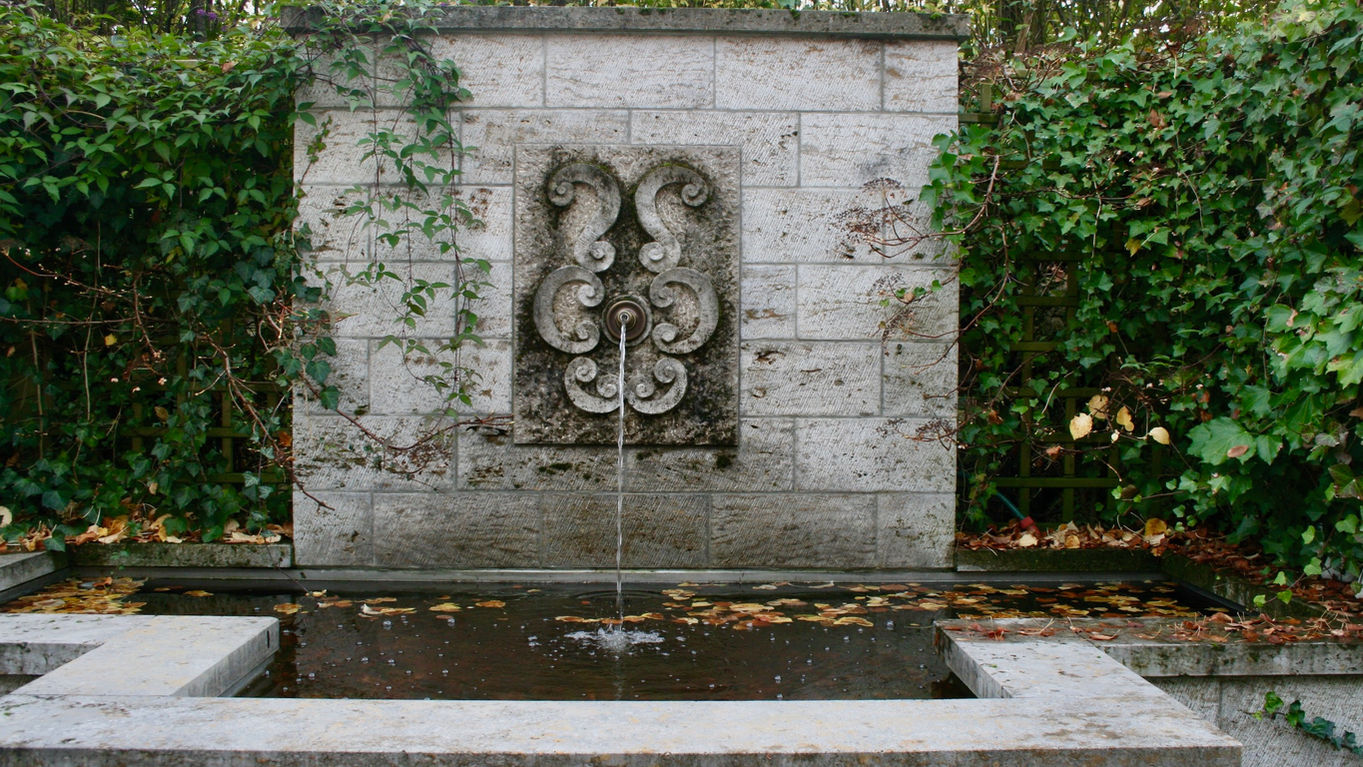 4_brunnen_naturstein.jpeg