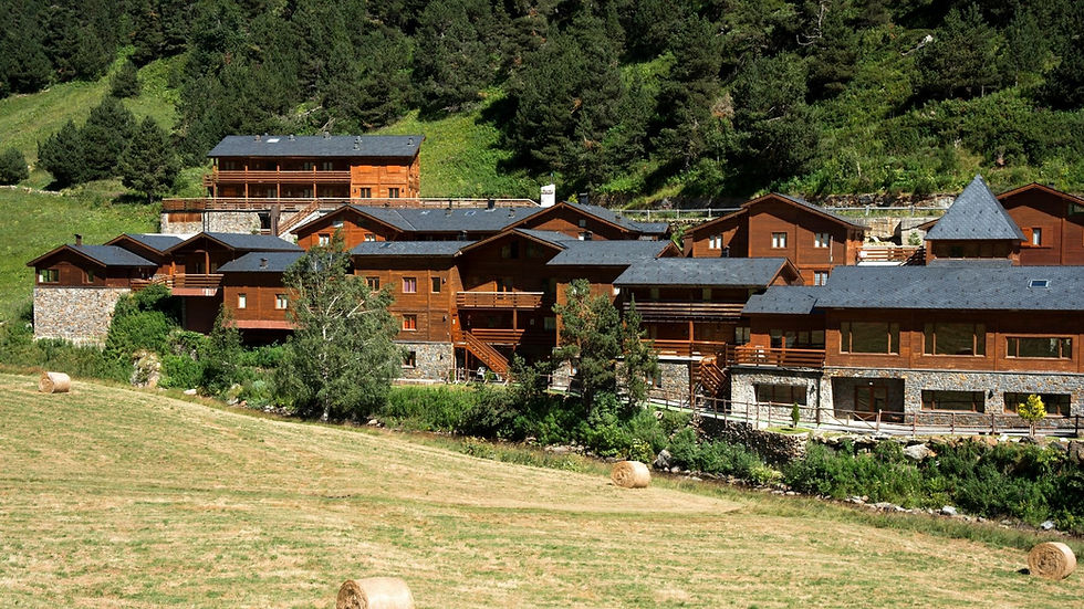 Comparativa entre vivienda turística y apartamento turístico en Andorra.