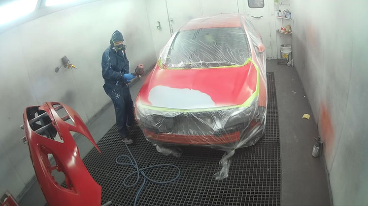 Покраска автомобиля в профессиональной камере