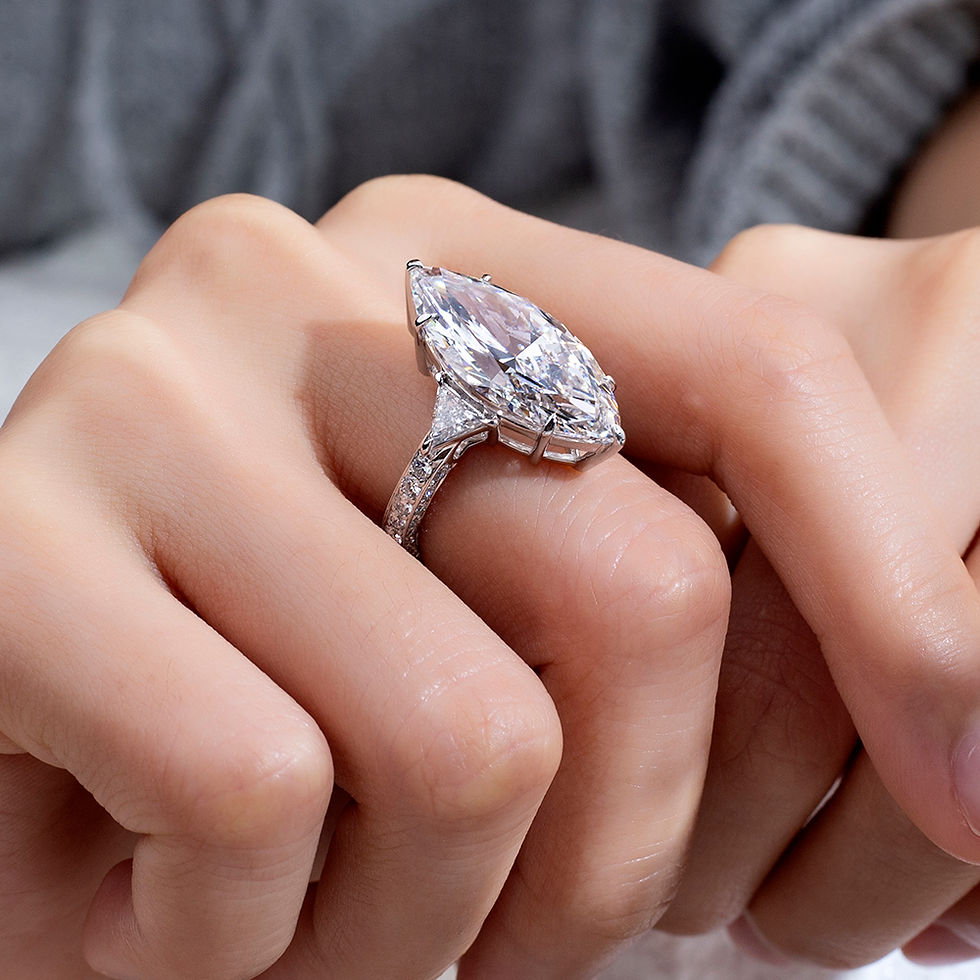 Thumbnail: 12.50 Carat Magnificent Marquise Diamond Ring in 18k Gold