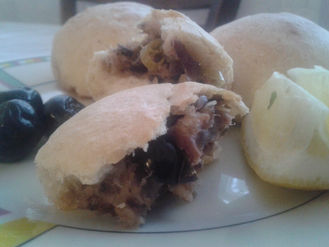 Мини хребчета с херинга / Mini breads with herrings
