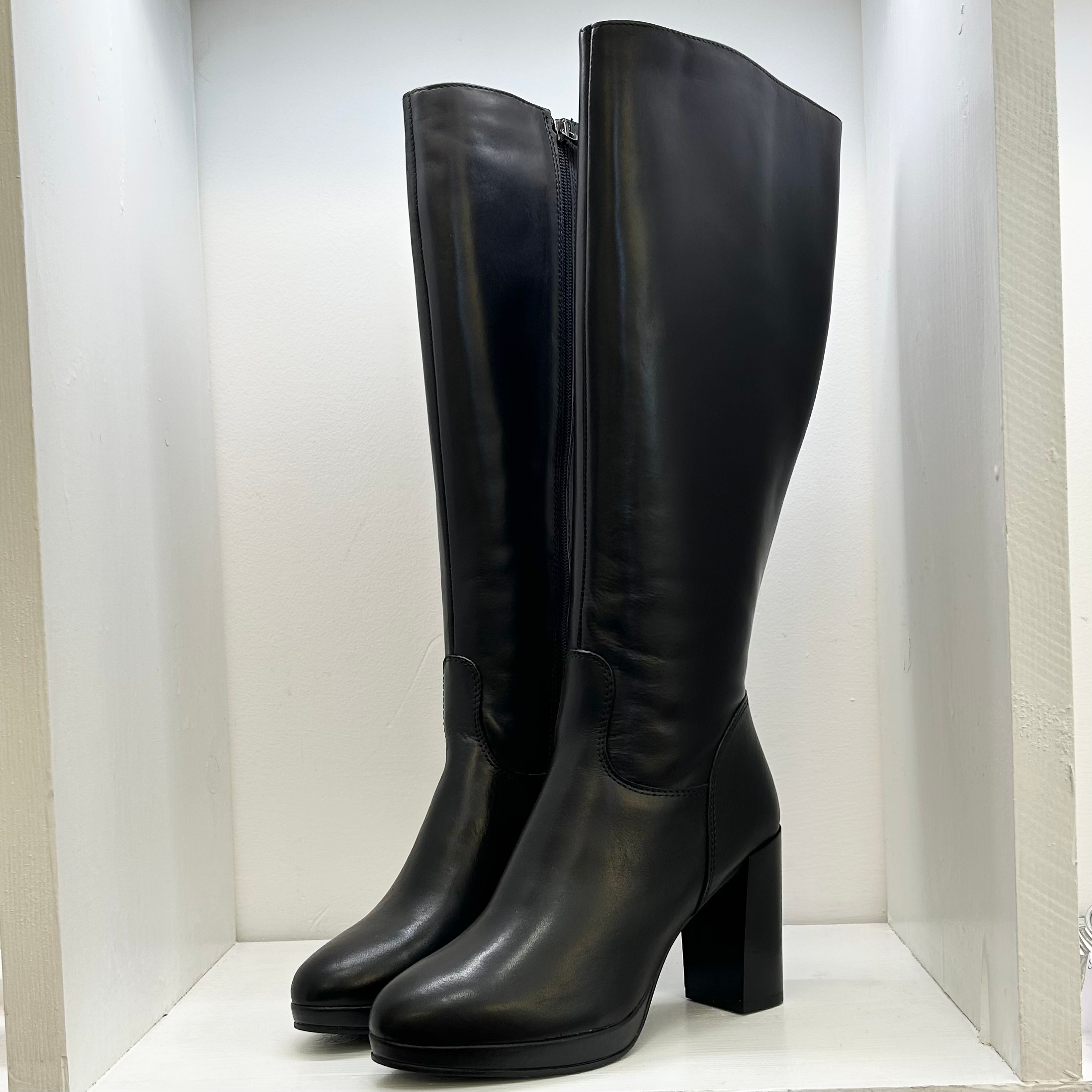 Stivale alto nero con tacco Francesco Brunelli