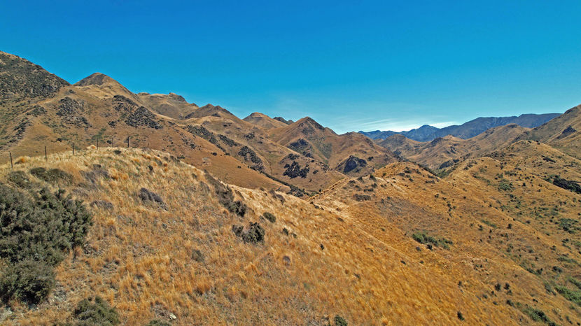 Canterbury Tekoa Range Peaked Hilltops